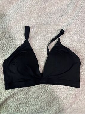 Calvin Klein Black Wireless Bralette with Minimal Band